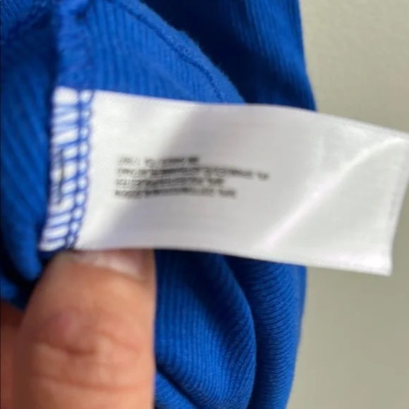 Old Navy Blue Fitted Sleeveless Tank Top - Picture 3 of 4